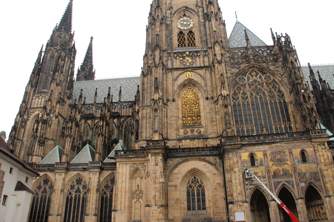 prag_horloge